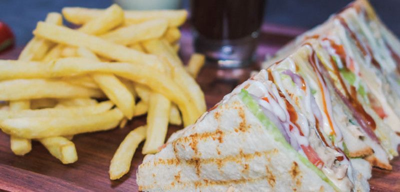 Pita Pan Club Sandwich