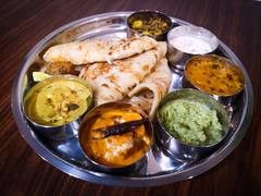 Masala Thali With Farata