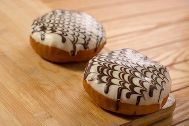 DoughnuDoughnut Black&Whitet Black&White