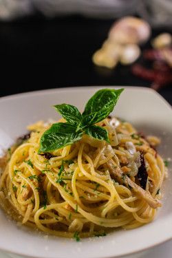 Pasta Aglio Olio with Australian Chicken