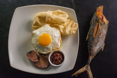 Valhomas (smoked tuna) Fried Rice