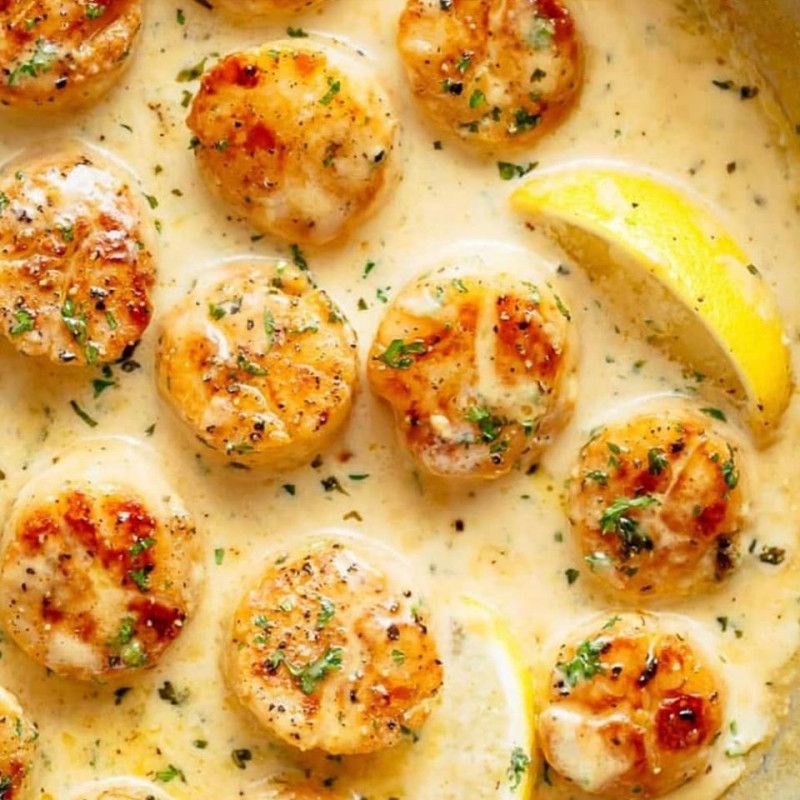 Creamy Garlic Scallops