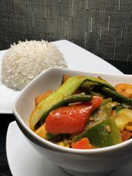 Vegetable kare-kare